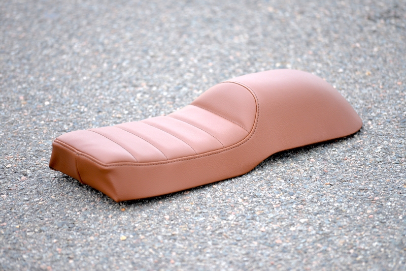 Seat Cafe Racer brown, Monolever